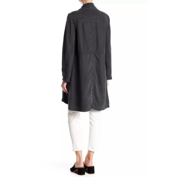 Max Jeans | Black Tencel Waterfall Jacket - Picture 2 of 10